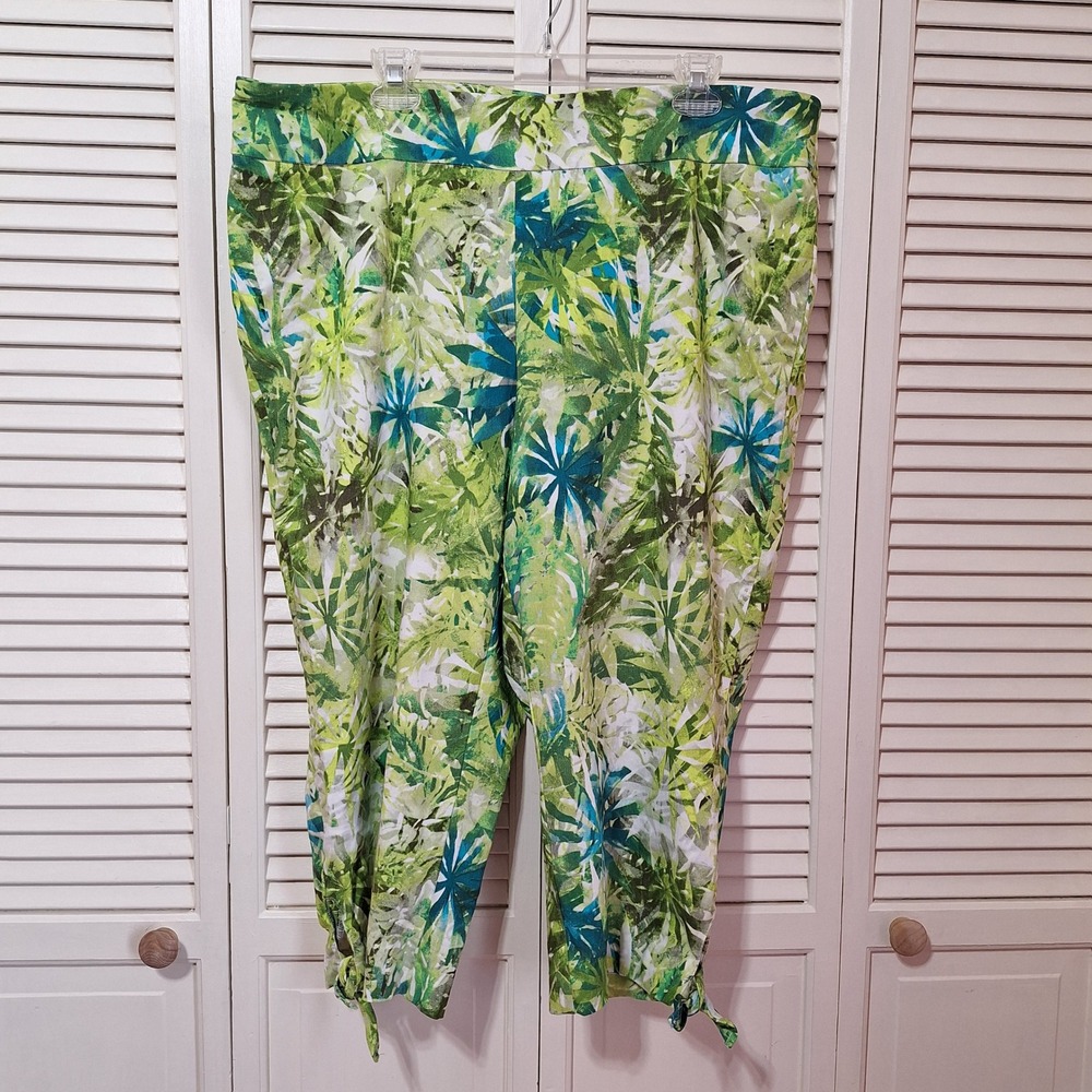 Counterparts Women 20W Tropical Palm Leaf Print Capri Pants Green Tie Hem
